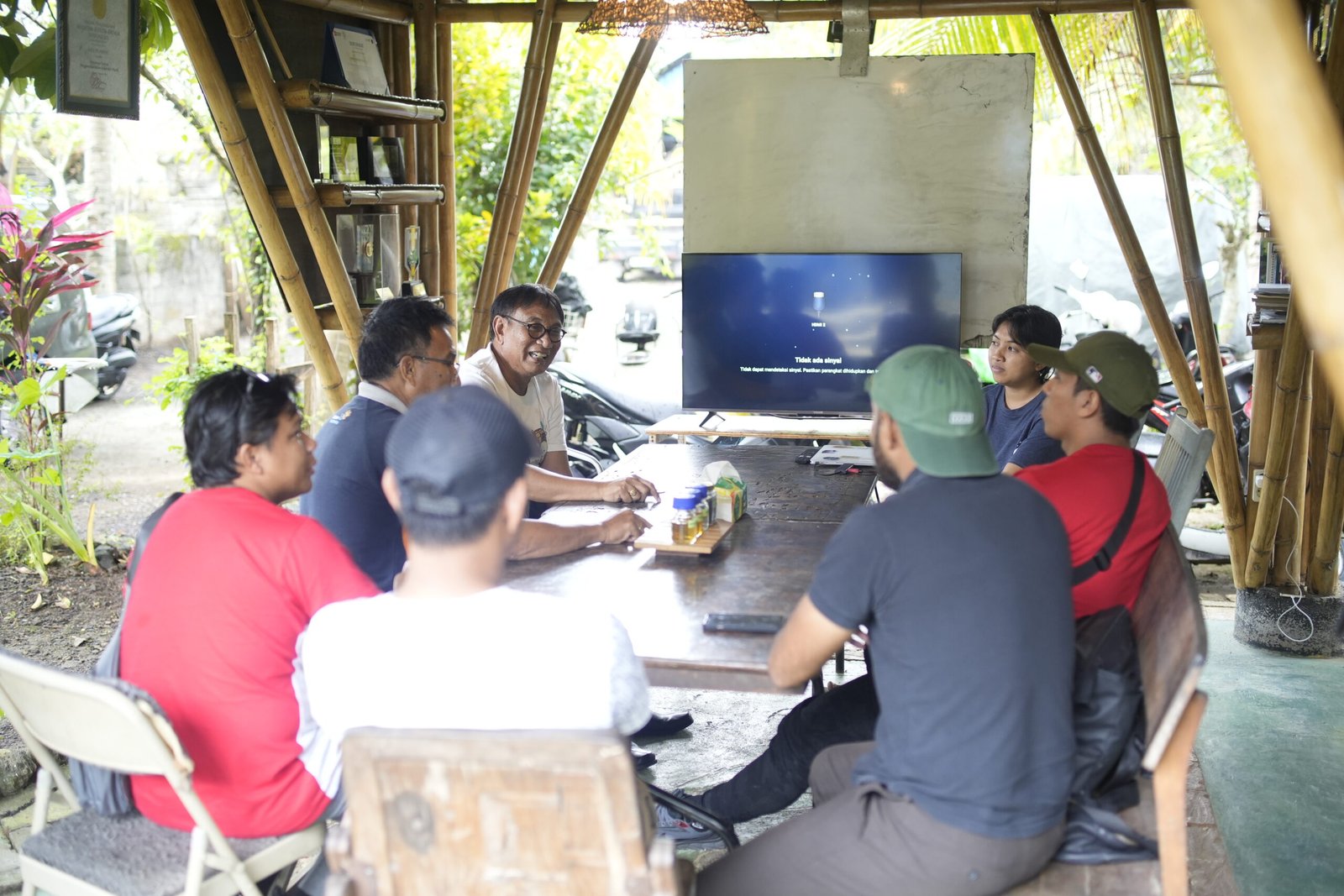 Exploring Sustainable Innovation: A Visit to Get Plastic Bali