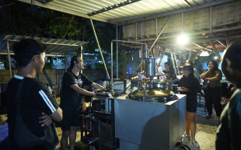 COCO Social Fund Visit to Get Plastic: Learning Together for a Better Pyrolysis Machine